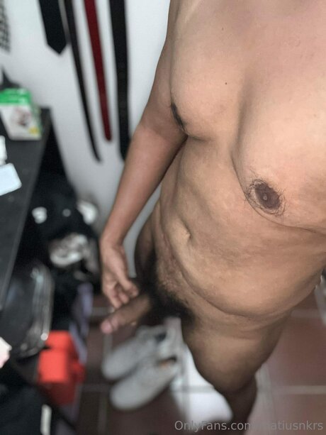 Foto desnuda filtrada de OnlyFans de Matiusnkrs