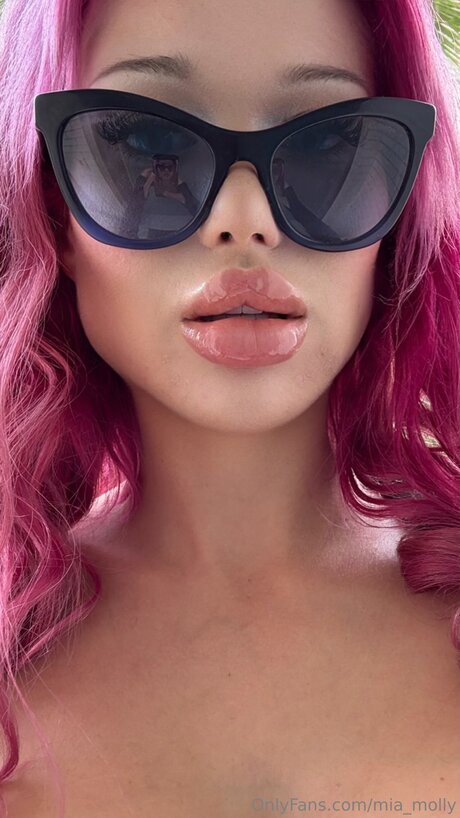 Mia Molly