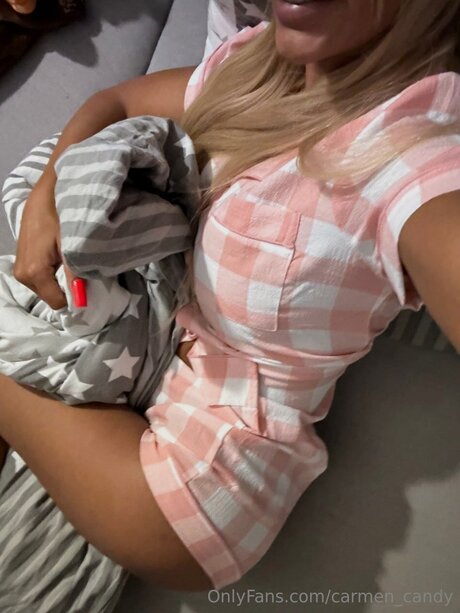 Foto desnuda filtrada de OnlyFans de Carmen Candy