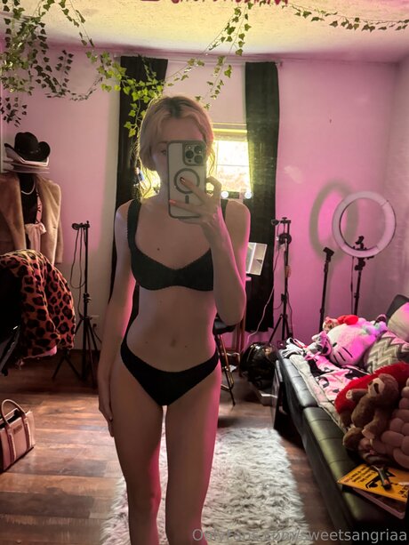 Foto desnuda filtrada de OnlyFans de Sweetsangriaa