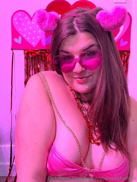 Foto desnuda filtrada de OnlyFans de Betterthanavaforfree