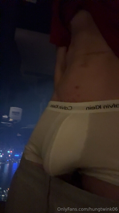Foto desnuda filtrada de OnlyFans de Hungtwink06