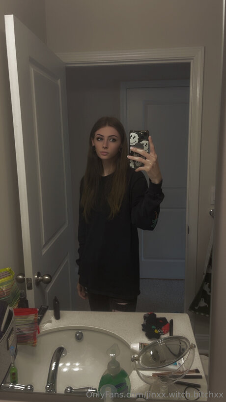 Jinxx Witch Bitchxx