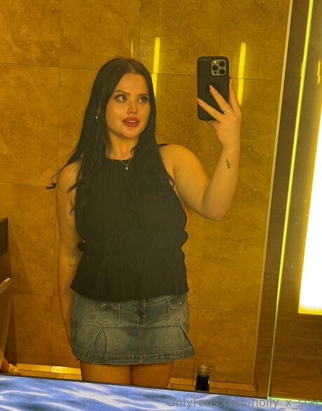 Foto desnuda filtrada de OnlyFans de Holly X Star