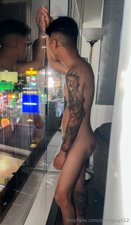 Foto desnuda filtrada de OnlyFans de Armyguyc12