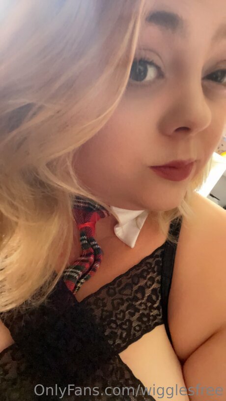 Foto desnuda filtrada de OnlyFans de Wigglesfree