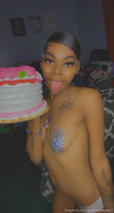 Goddessaliyah01