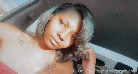 Goddessaliyah01