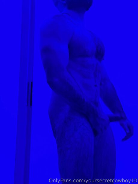 Foto desnuda filtrada de OnlyFans de Yoursecretcowboy10
