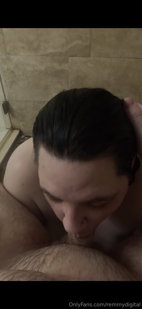 Foto desnuda filtrada de OnlyFans de Remmydigital