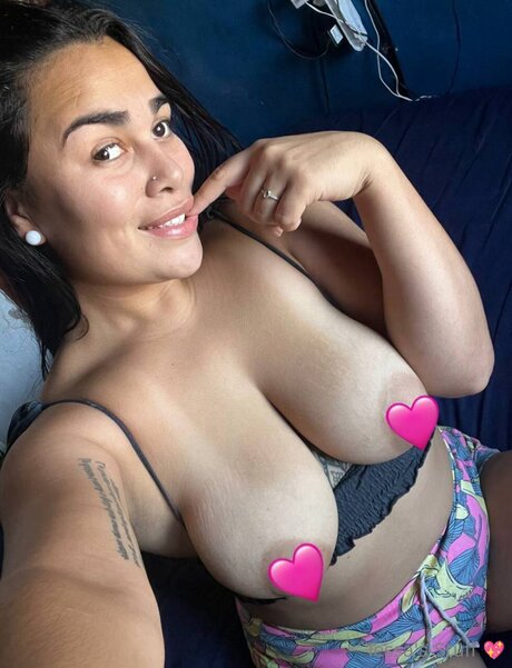 Curvy Tess