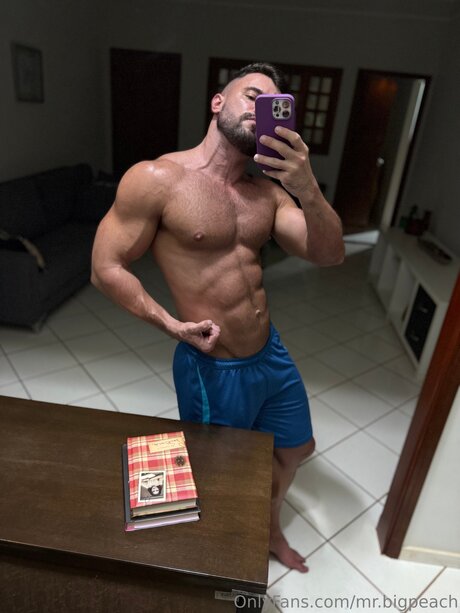 Mr Bigpeach