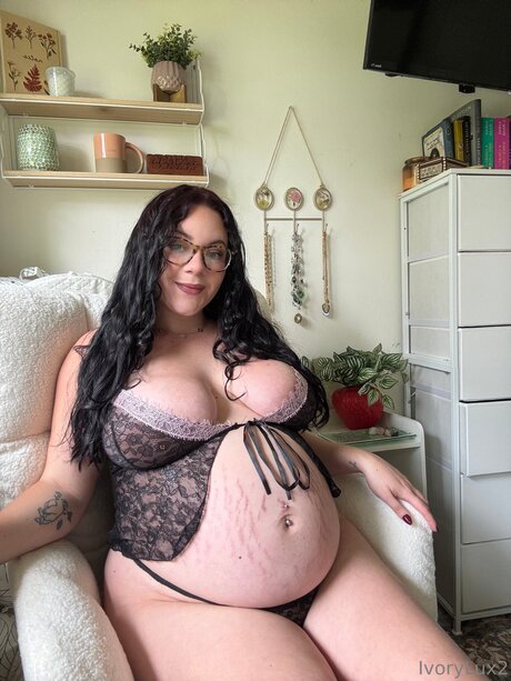 Foto desnuda filtrada de OnlyFans de Ivorylux2