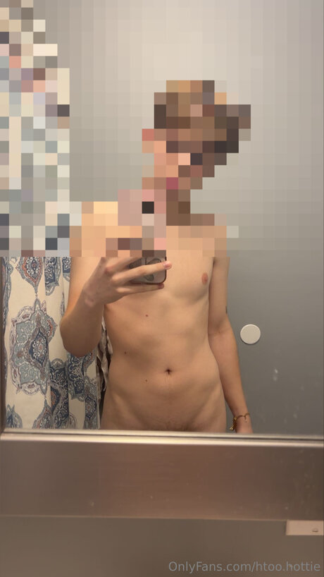 Foto desnuda filtrada de OnlyFans de Htoo Hottie