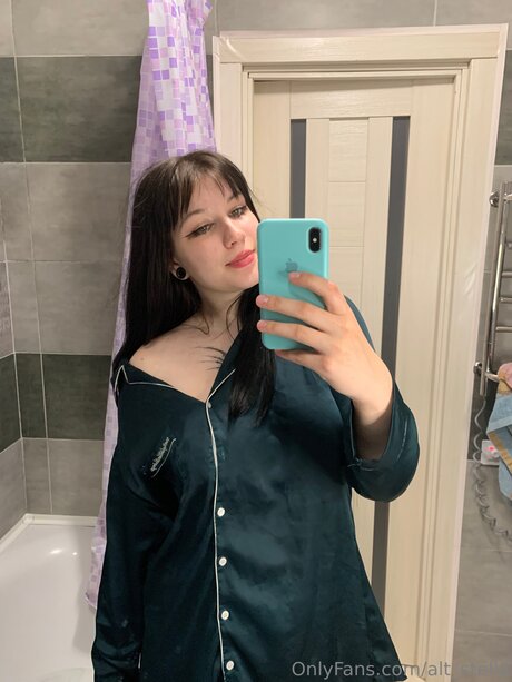 Foto desnuda filtrada de OnlyFans de Alt Stela