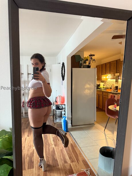 Peachybooty69