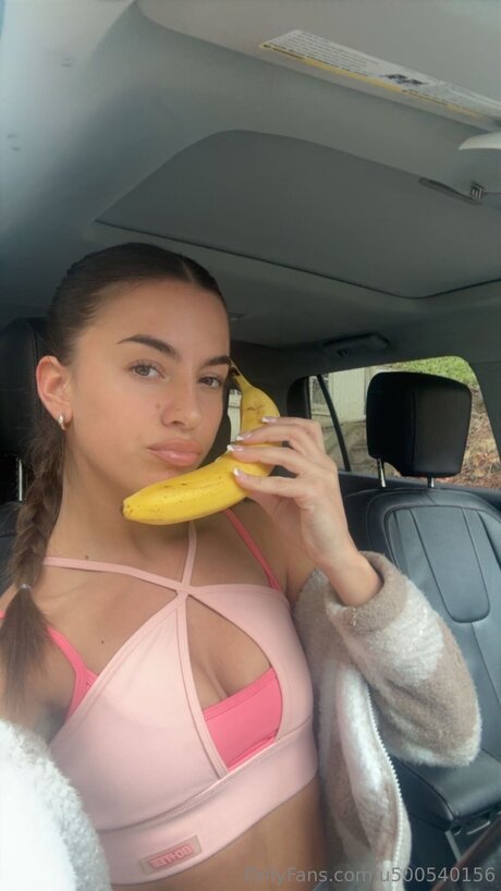 Lily Mirabella