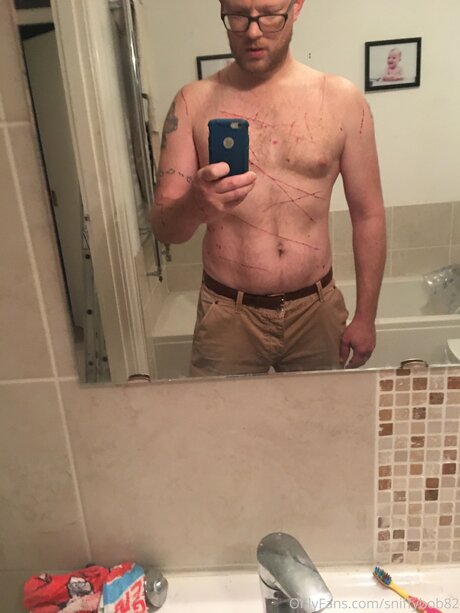 Foto desnuda filtrada de OnlyFans de Sniffybob82