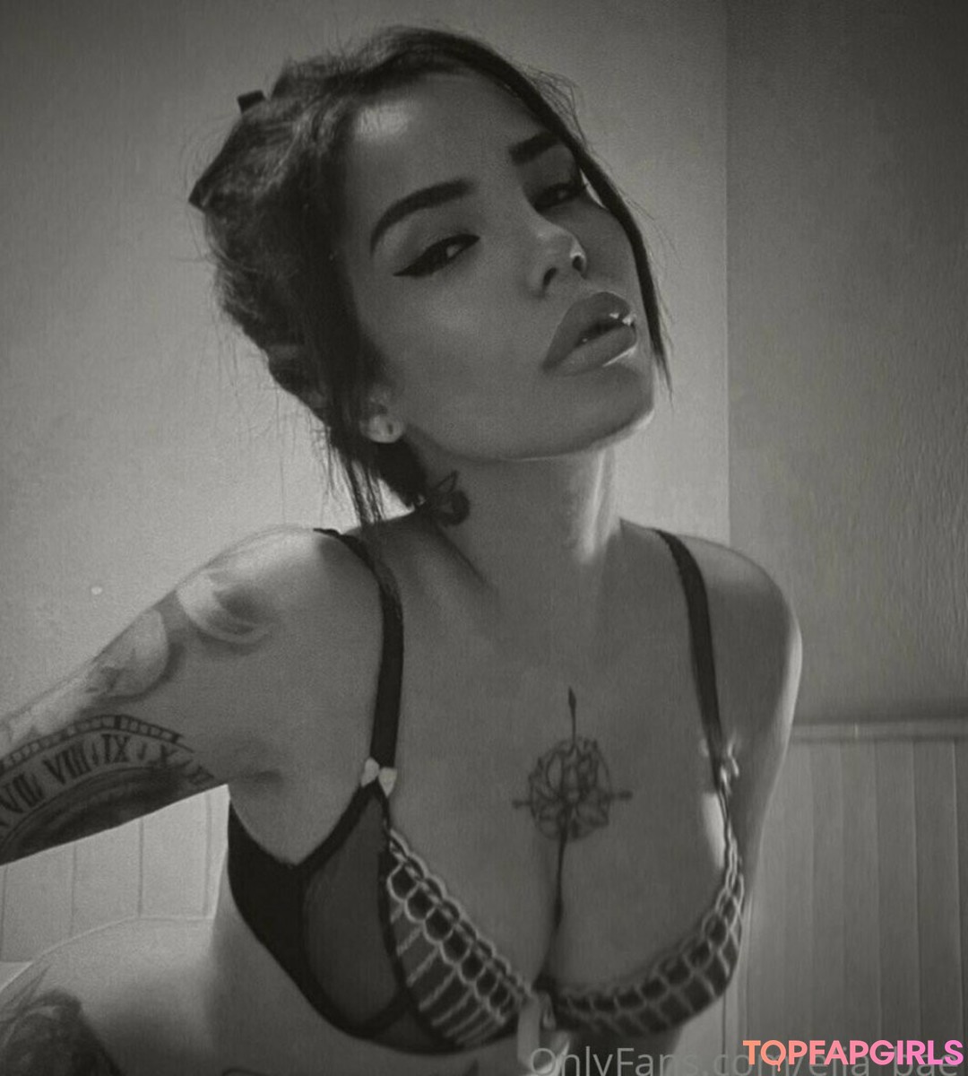 Foto desnuda filtrada de OnlyFans de Ameliereve7 #66 Foto desnuda filtrada de OnlyFans de Ameliereve7 #66