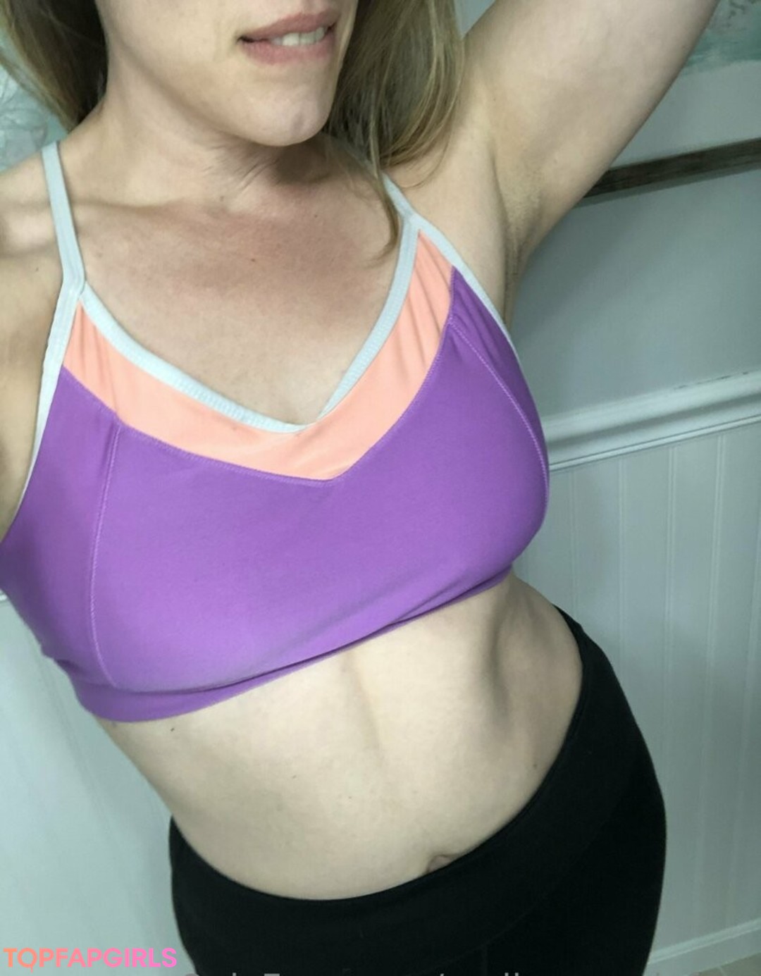 Foto desnuda filtrada de OnlyFans de Emilysequoiafree #12 Foto desnuda filtrada de OnlyFans de Emilysequoiafree #12