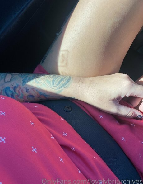 Foto desnuda filtrada de OnlyFans de Lovelybriarchives