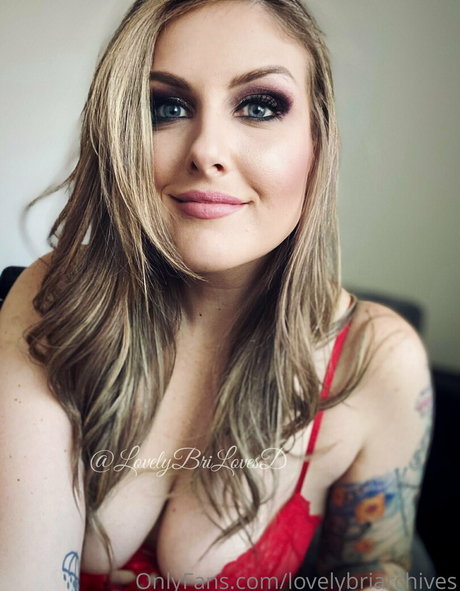 Foto desnuda filtrada de OnlyFans de Lovelybriarchives