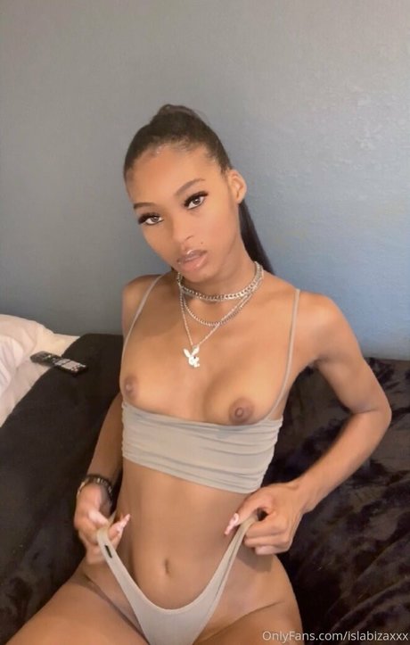 Foto desnuda filtrada de OnlyFans de Islabizaxxx