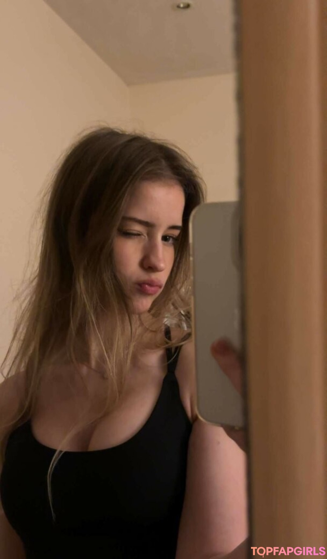 Foto desnuda filtrada de OnlyFans de Mira Szalma #96 Foto desnuda filtrada de OnlyFans de Mira Szalma #96