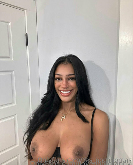 Foto desnuda filtrada de OnlyFans de Vippocahontas