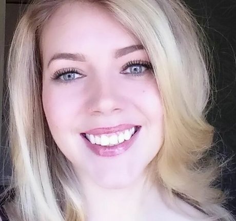Foto desnuda filtrada de OnlyFans de Aurora Indica
