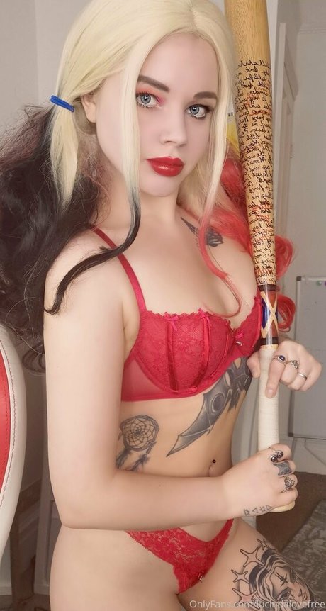 Foto desnuda filtrada de OnlyFans de Lucindalovefree