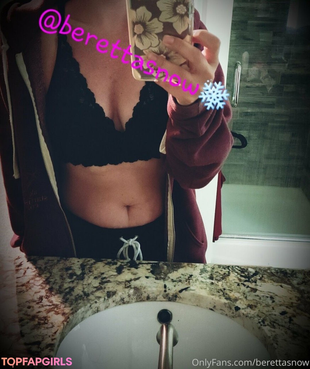 Foto desnuda filtrada de OnlyFans de Berettasnow #24 Foto desnuda filtrada de OnlyFans de Berettasnow #24