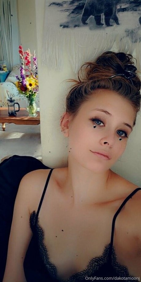 Dakotamoonj