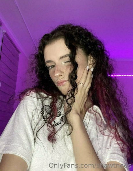 Foto desnuda filtrada de OnlyFans de Shawtnees
