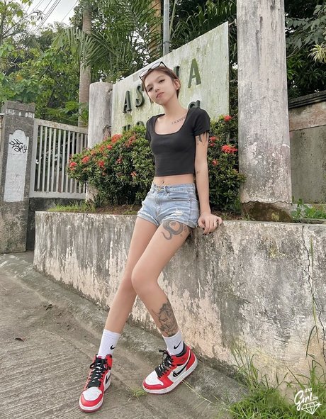 Bhel Esguerra