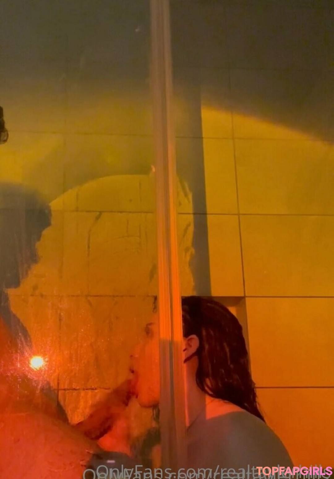 Foto desnuda filtrada de OnlyFans de Realtaylerhills #4 Foto desnuda filtrada de OnlyFans de Realtaylerhills #4