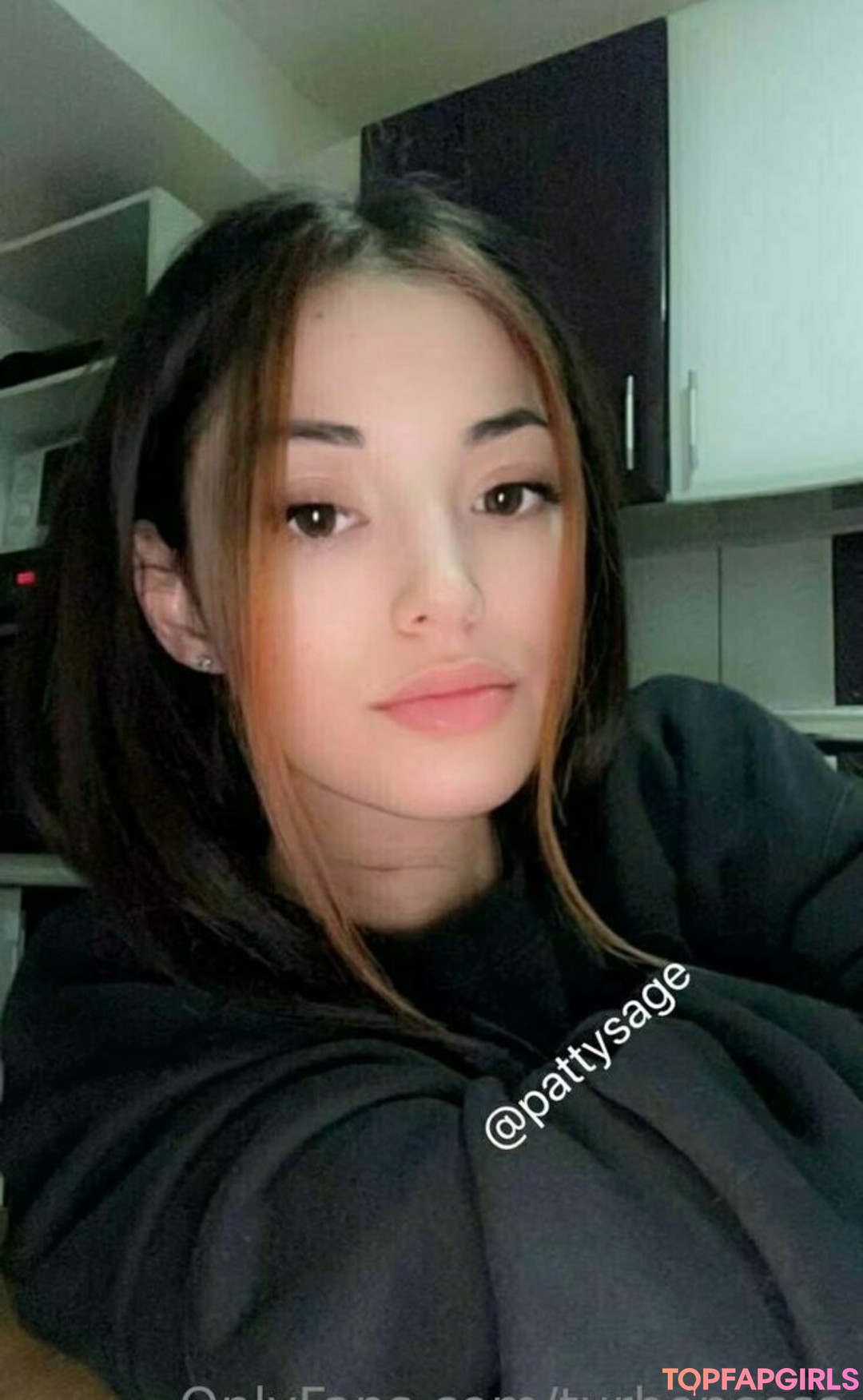 Foto desnuda filtrada de OnlyFans de Turbonessa #253 Foto desnuda filtrada de OnlyFans de Turbonessa #253