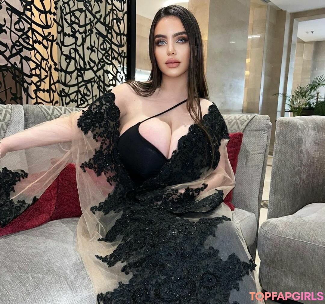 Foto desnuda filtrada de OnlyFans de Noure Sahli #72 Foto desnuda filtrada de OnlyFans de Noure Sahli #72