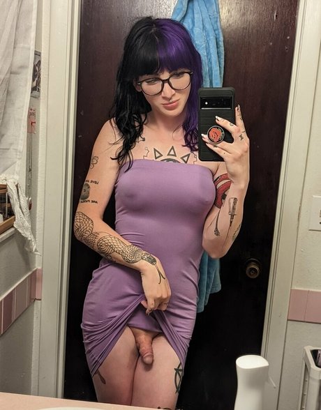 Foto desnuda filtrada de OnlyFans de Violet Valentine