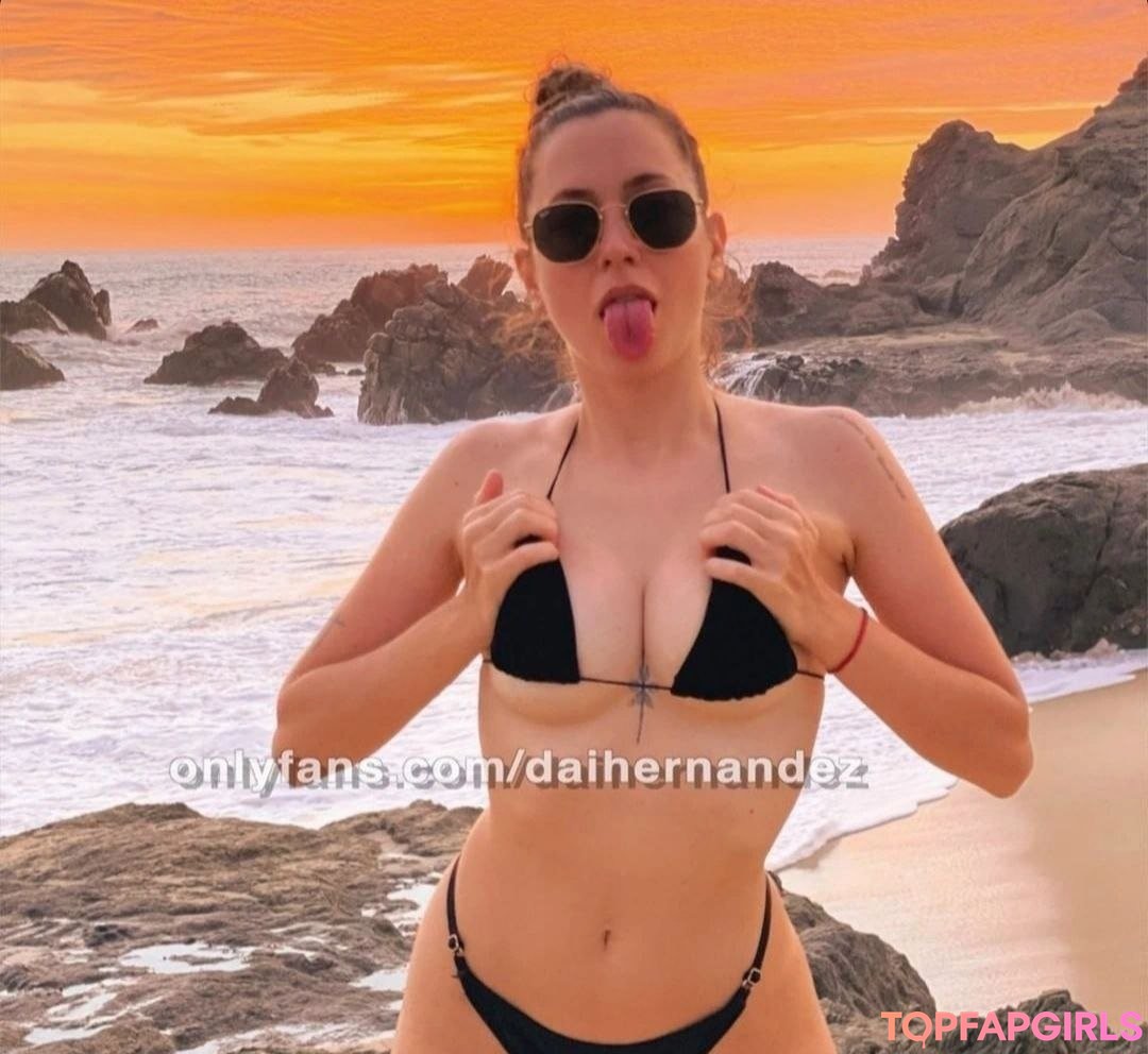 Foto desnuda filtrada de OnlyFans de Daiana Hernandez #9 Foto desnuda filtrada de OnlyFans de Daiana Hernandez #9