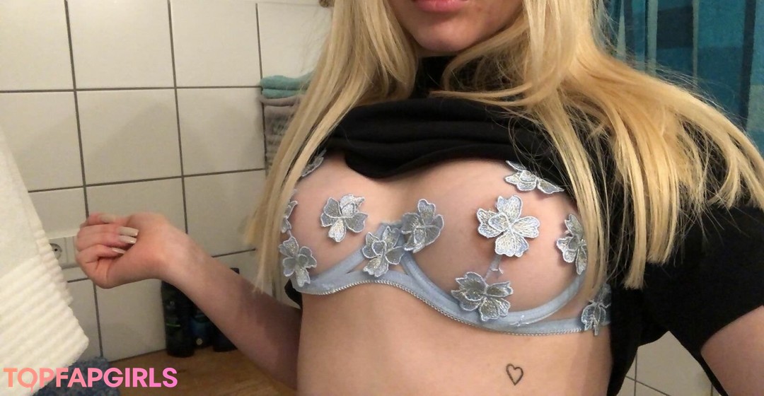 Foto desnuda filtrada de OnlyFans de Sweetestmaria #23 Foto desnuda filtrada de OnlyFans de Sweetestmaria #23