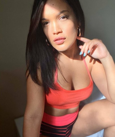 Alina Belle