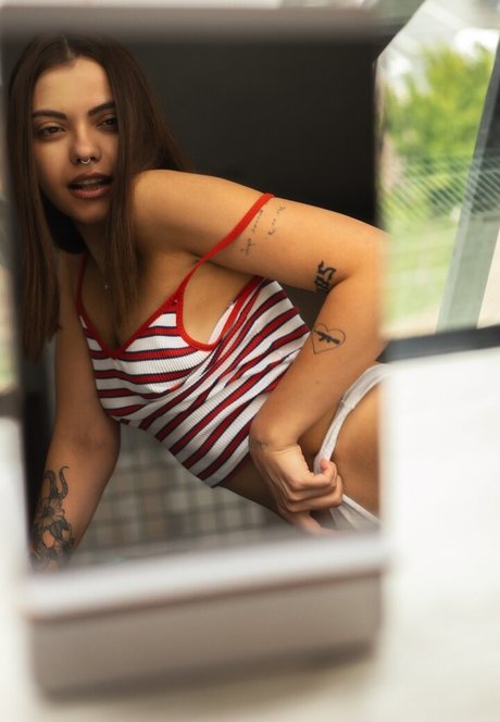 Foto desnuda filtrada de OnlyFans de Aelmiramirae