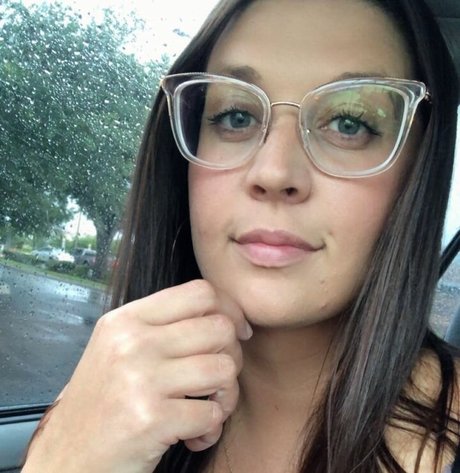 Foto desnuda filtrada de OnlyFans de Tallnerdywoman