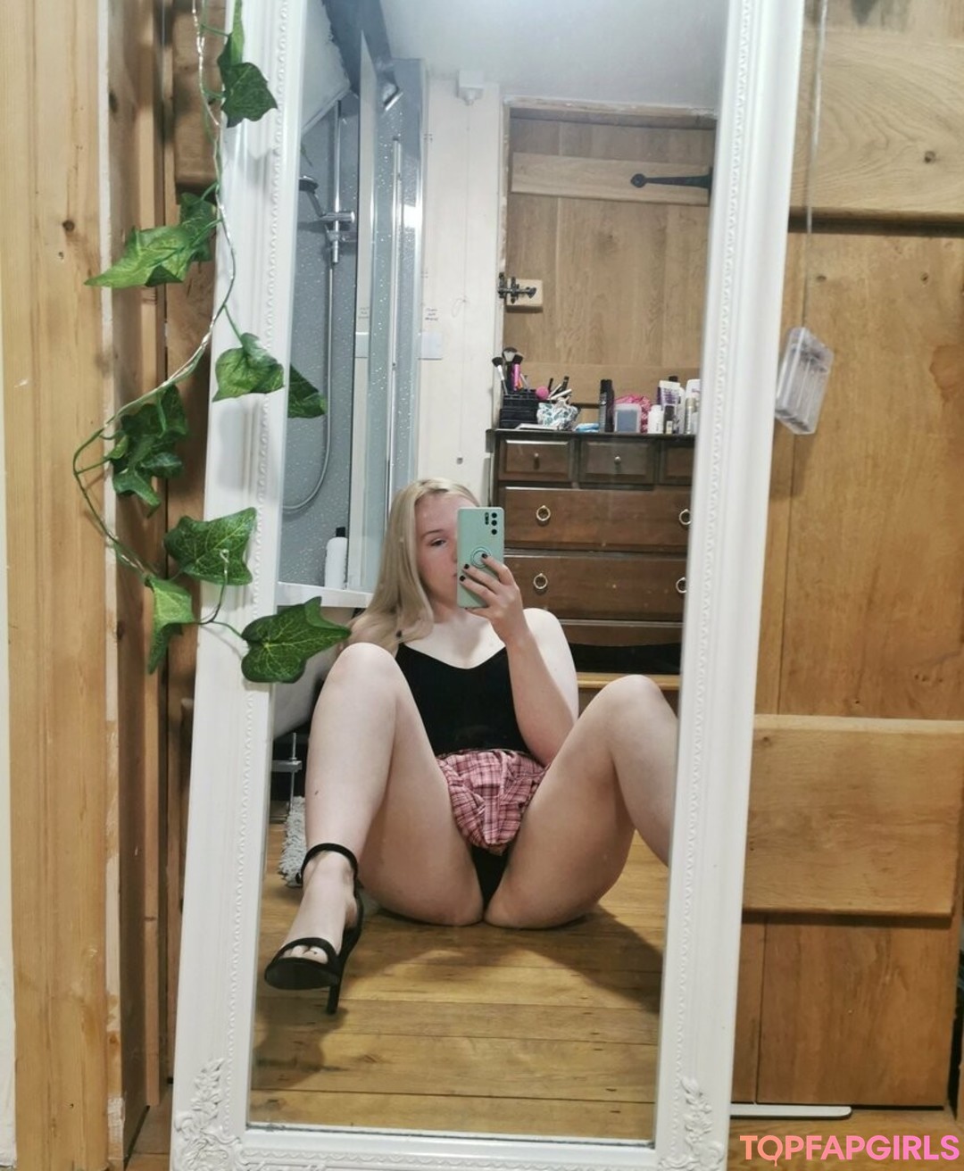 Foto desnuda filtrada de OnlyFans de Thatlittleminigirl #210 Foto desnuda filtrada de OnlyFans de Thatlittleminigirl #210
