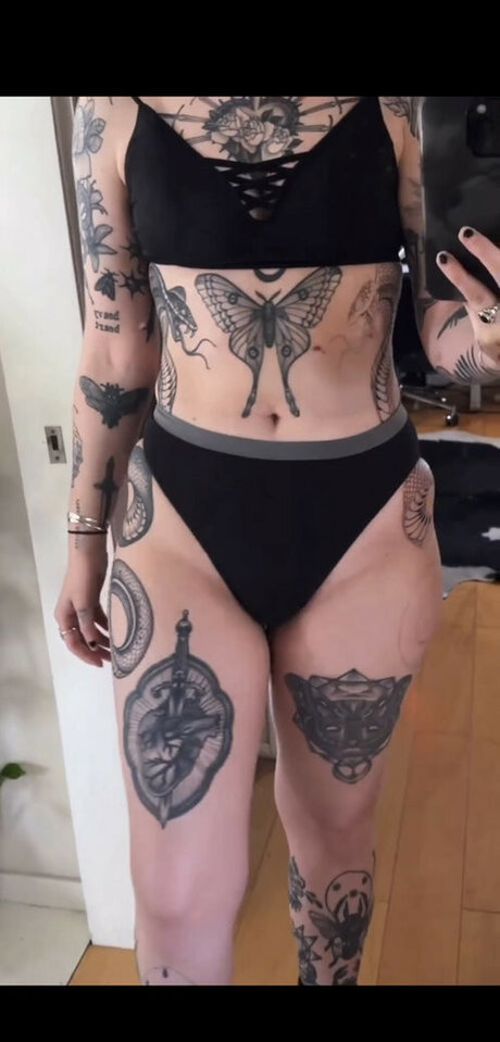 Foto desnuda filtrada de OnlyFans de Mothica