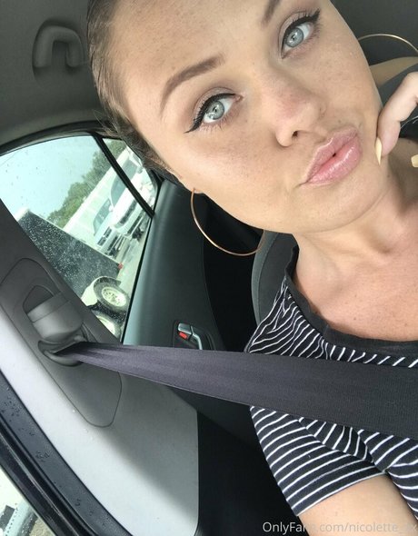 Nicolette_xx
