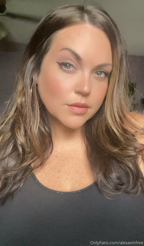 Foto desnuda filtrada de OnlyFans de Alexavinfree