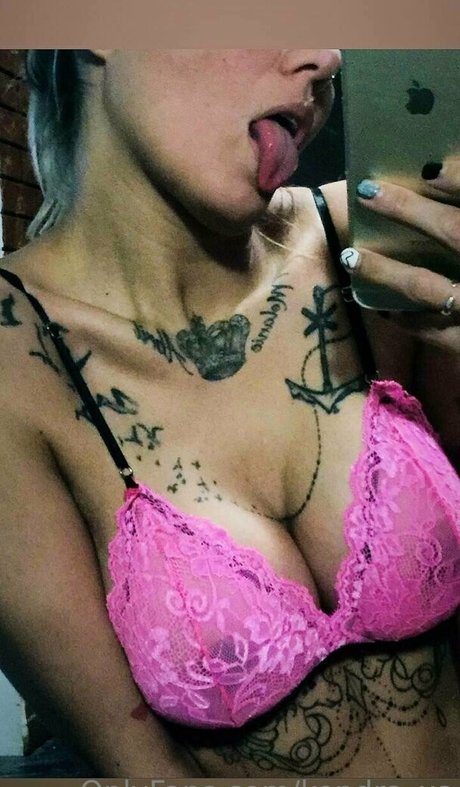 Kendra_xs