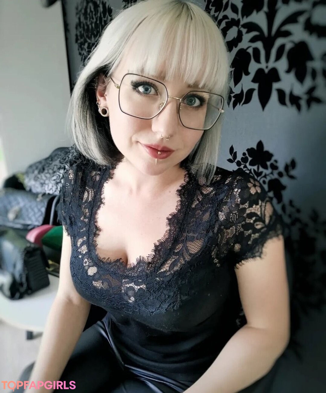 Foto desnuda filtrada de OnlyFans de Methvespertine #9 Foto desnuda filtrada de OnlyFans de Methvespertine #9